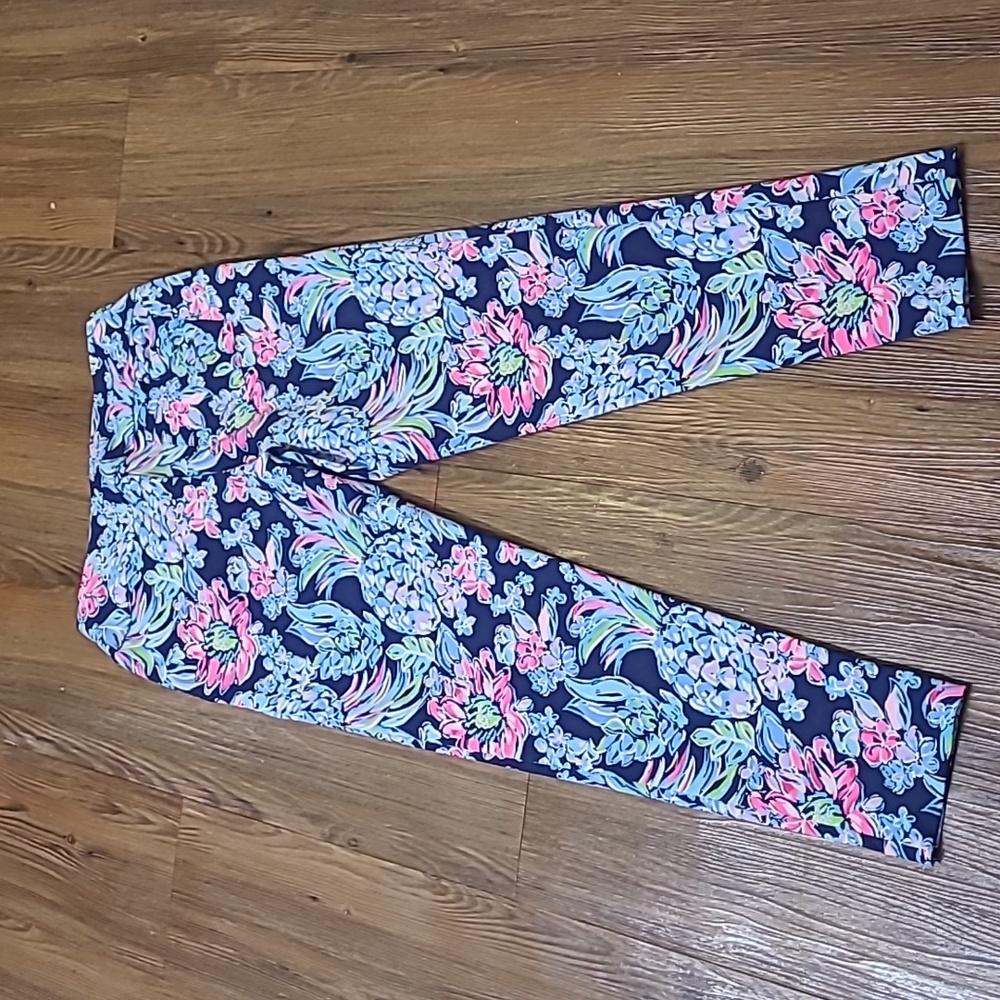 Lilly Pulitzer Blue and Pink Luxletic Leggings used good condition zise 4 - Picture 9 of 12
